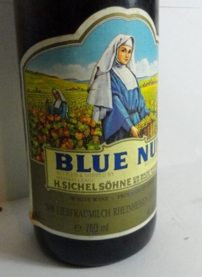 Botella de vino retro. Blue Nun, / Muy Rara 1986 - Image 6