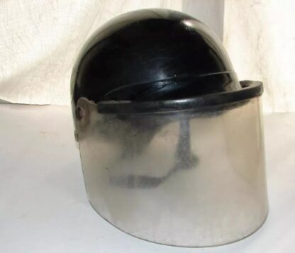Antiguo Casco Anti Motines, Años 60s - Image 2