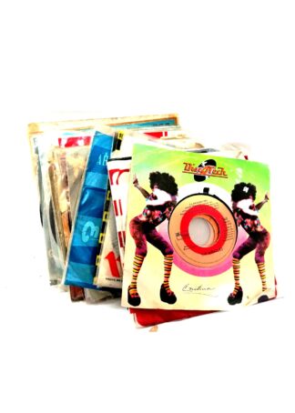 LOTE DE 31 DISCOS LP RETRO. 44 RPM CHICOS. AÑOS 70s VARIOS