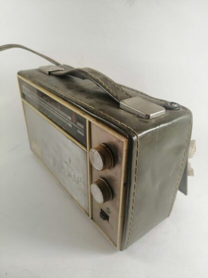 RADIO ANTIGUO REALTONE AÑOS 60s TRANSISTORES. - Image 4