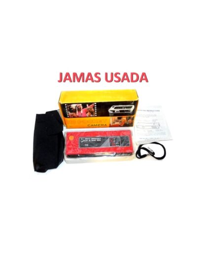 RARA CAMARA FOTOGRAFICA RETRO, AÑOS 80s 110. JAMAS USADA ROJA