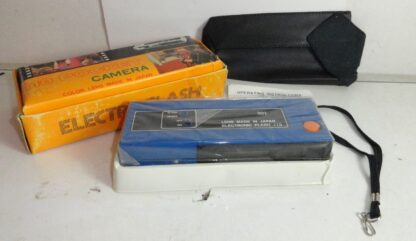 RARA CAMARA FOTOGRAFICA RETRO110 , 1980s JAMAS USADA AZUL - Image 3